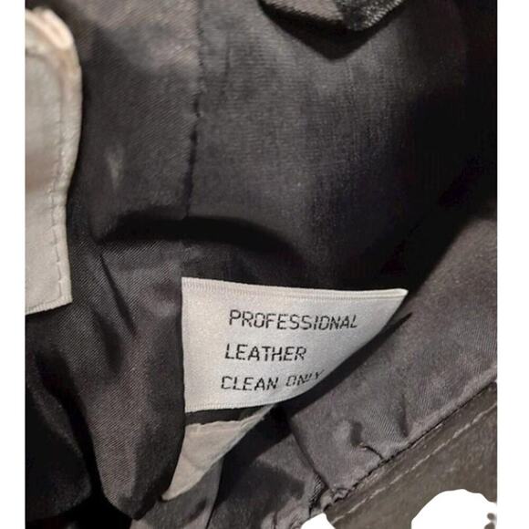 Vintage Wilsons Leather Skirt | Size 6 | Hand Painted Flowers | Real Leather - Picture 5 of 5